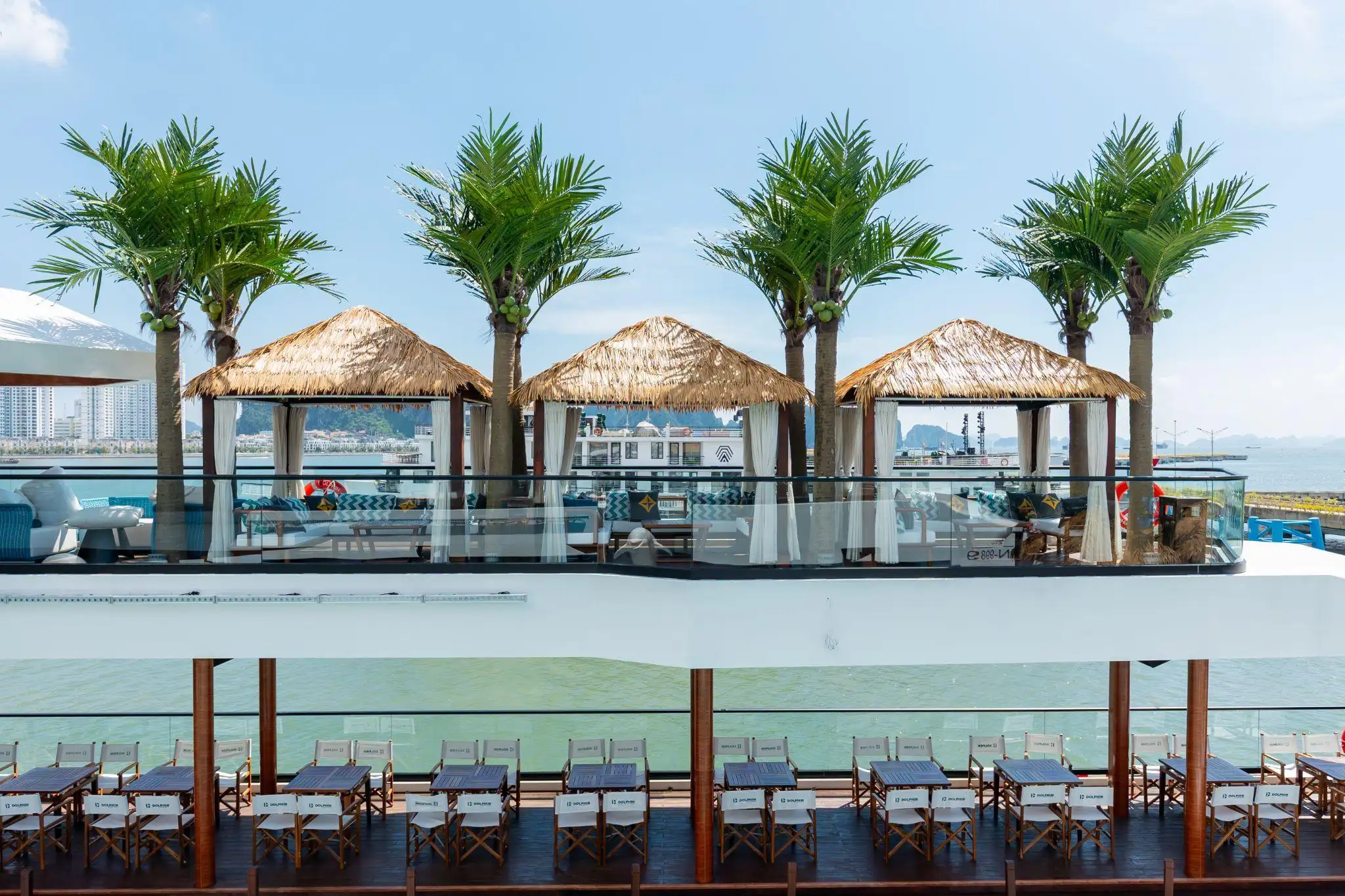 Hồ bơi & Cabana